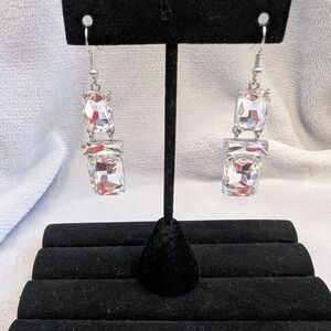 ❄️❄️5/$20❄️❄️ Fashion Costume Pierced Earrings Glass Beads